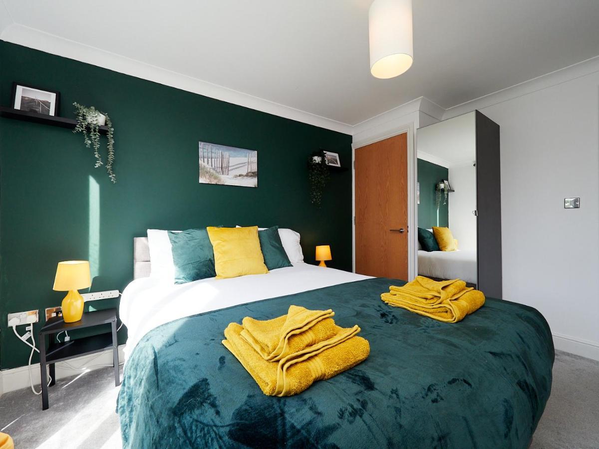 Emerald Suite - Two Story Duplex Apartment - Balcony - Contractors - Family - City Centre - Broadway Plaza - Five Ways - Sleeps 6 Birmingham Exteriör bild