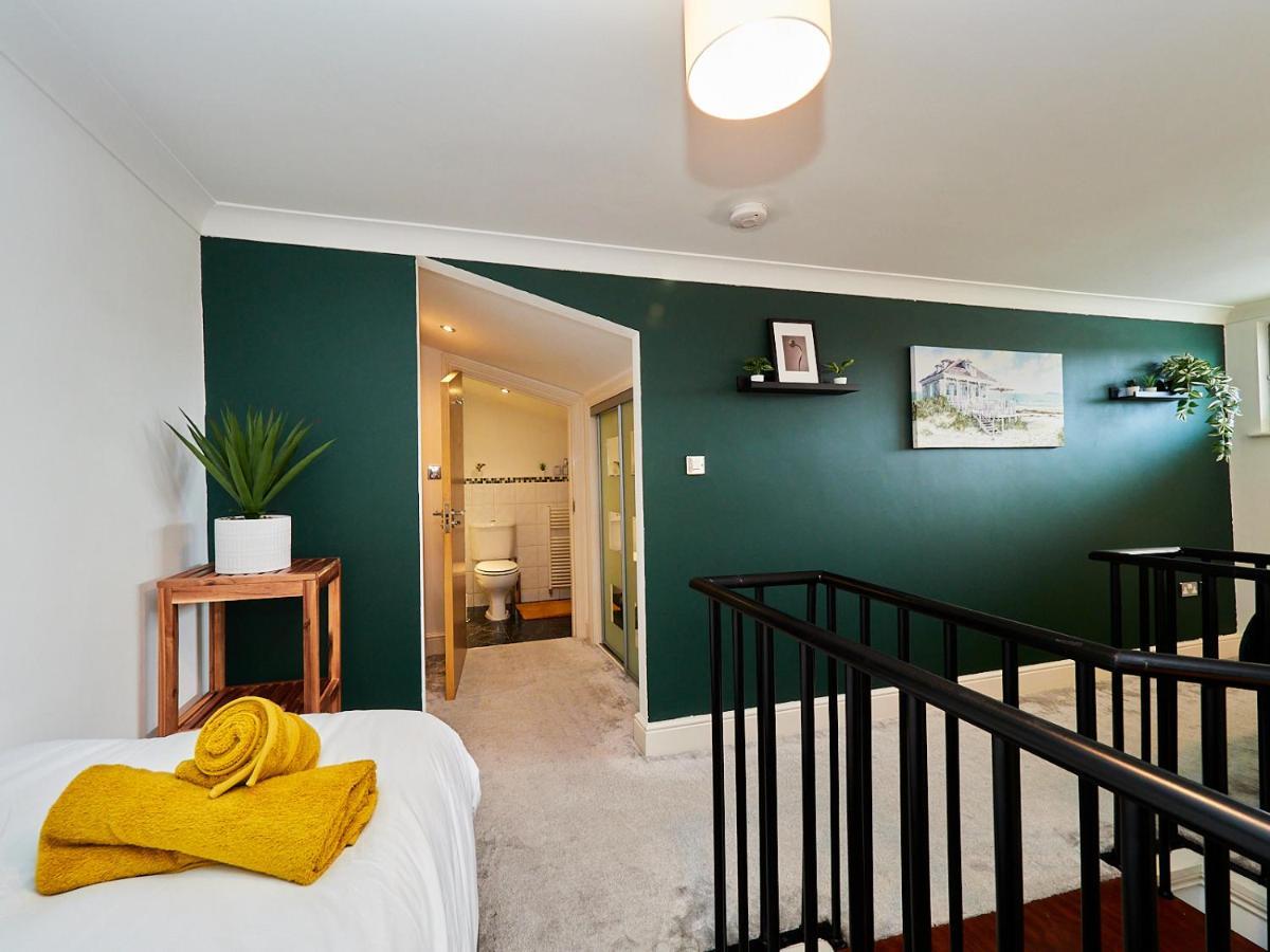 Emerald Suite - Two Story Duplex Apartment - Balcony - Contractors - Family - City Centre - Broadway Plaza - Five Ways - Sleeps 6 Birmingham Exteriör bild