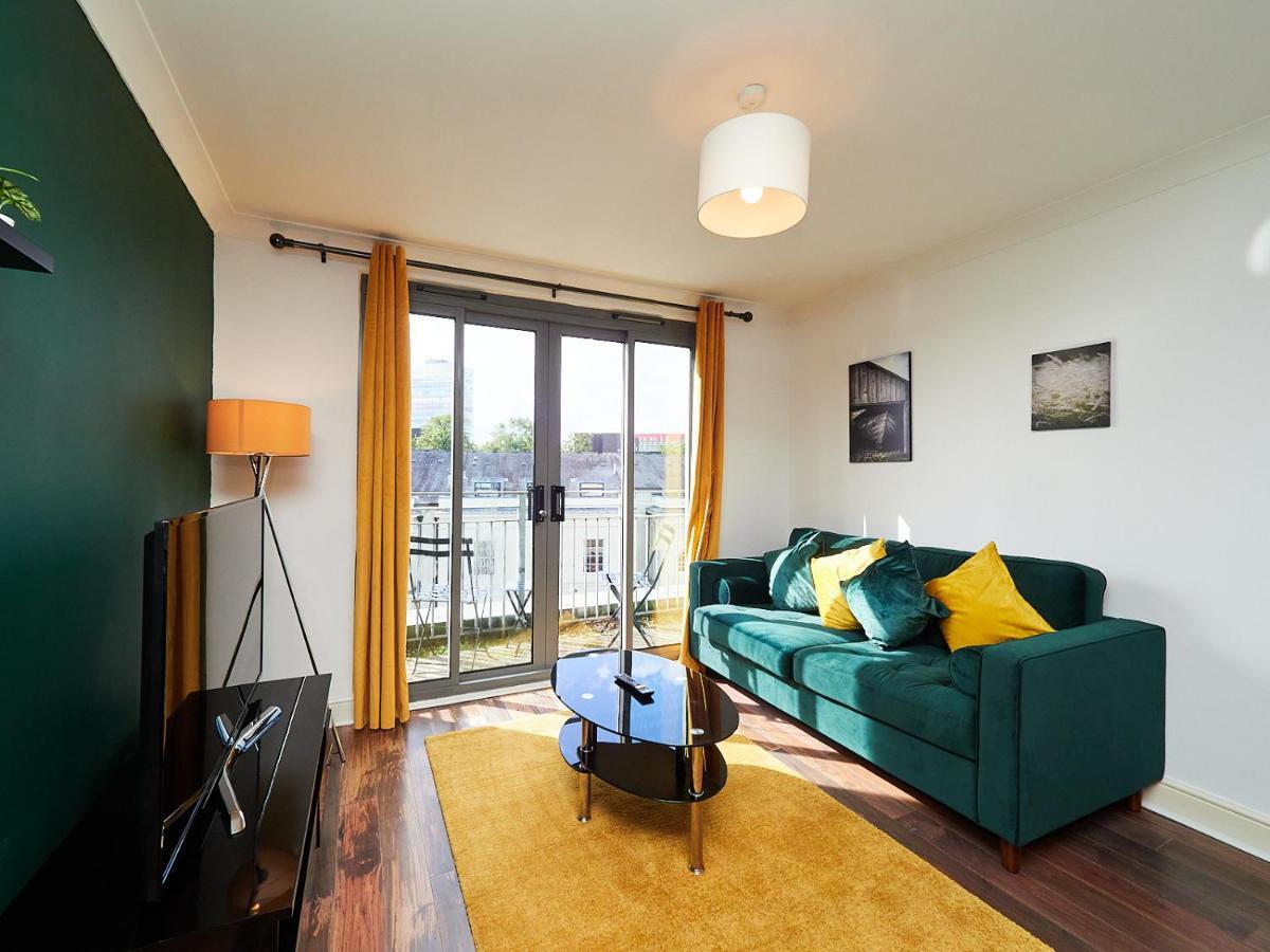 Emerald Suite - Two Story Duplex Apartment - Balcony - Contractors - Family - City Centre - Broadway Plaza - Five Ways - Sleeps 6 Birmingham Exteriör bild
